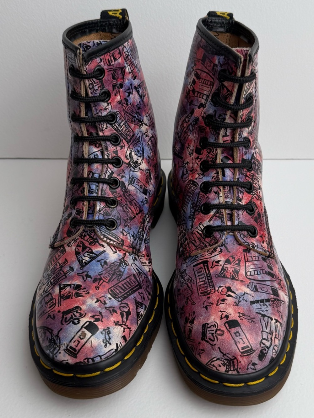 Dr. Martens 1460 Vintage England London Icons Scene Print 8 Eye Boots UK 5 - Picture 2 of 16